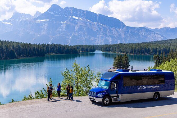 Banff and its Wildlife - Year Round Tour - Lake Minnewanka: Banff’s largest lake and a ghost town story