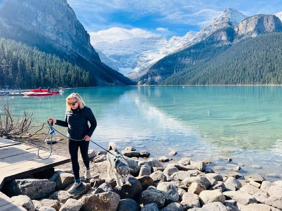 Banff: Lake Louise & Moraine Lake Half Day Tour - Banff pickup and departure times: choose the meeting point that fits
