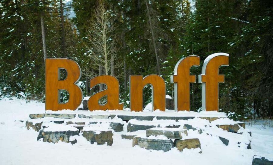 Banff Town, Gondola, Hot Springs, Bow Falls & Three Lakes - Extra viewpoints: Surprise Corner and the garden return