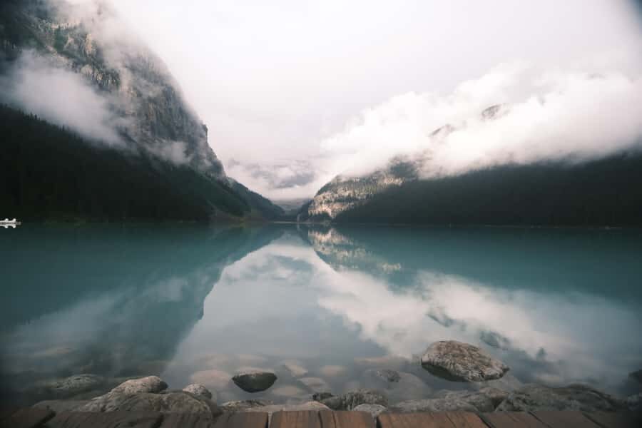Calgary:Moraine Lake Sunrise & Lake Louise & Wildlife Safari - Key points worth waking up for