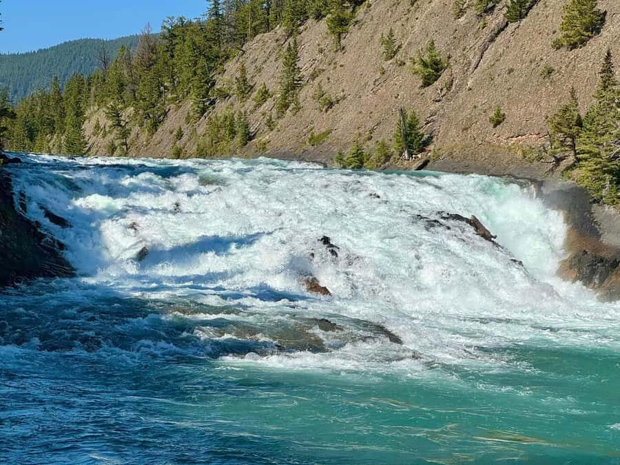 Discover the Best of Banff: Lakes, Mountains, Gondola Ride - Key Things That Make This Banff Day Worth It