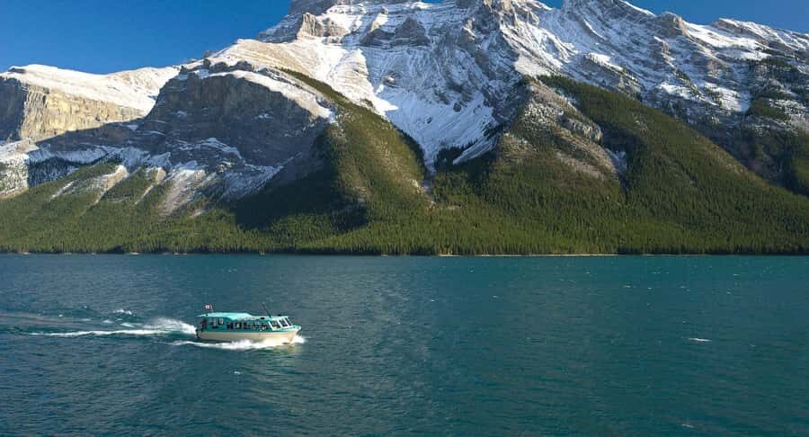 Discover the Best of Banff: Lakes, Mountains, Gondola Ride - A 9-Hour Banff Day That Packs the Icons Without Feeling Rushed