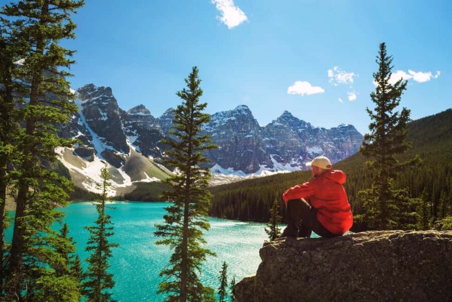 From Banff: Moraine Lake & Lake Louise Tour - Moraine Lake Early Arrival: Serenity, Then Panoramas