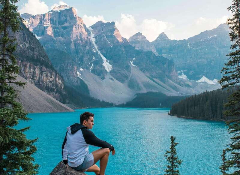 From Banff: Sunset Lake Louise, Moraine Lake & Wildlife Tour - Moraine Lake Golden Hour: The Ten Peaks Reflection Moment