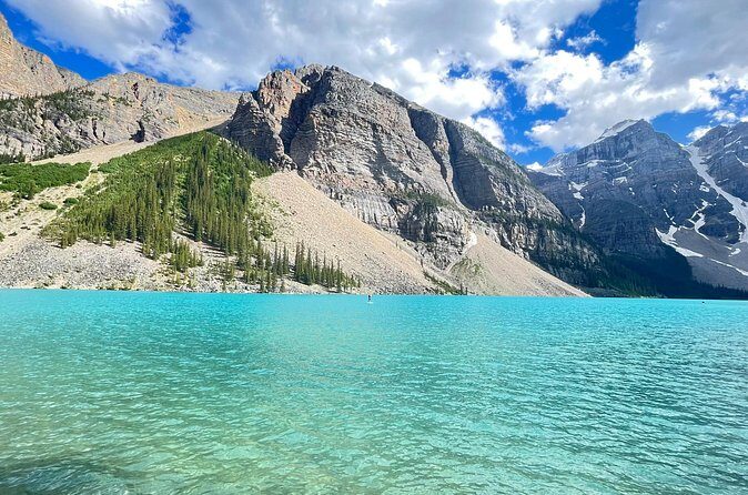 Icefields Parkway Moraine Lake & Lake Louise Tour Full Day - Driver-led day vs guide-led experience: what to expect with narration