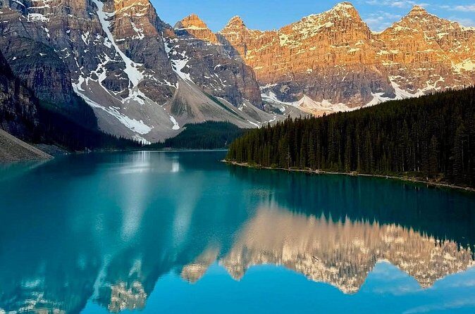 Moraine Lake and Lake Louise Shuttle | End of Summer Seat Sale! - Lake Louise shoreline: your 90-minute window for the famous water views