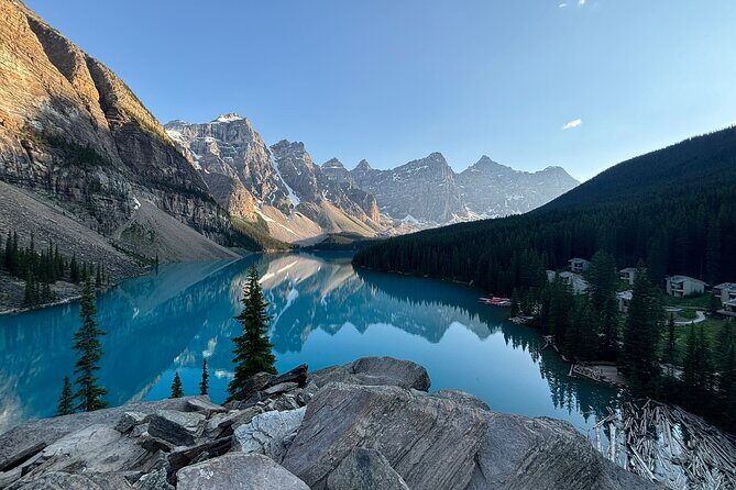 Moraine Lake And Lake Louise Tour from Banff - Banff Pickup and the Drive Through the National Park