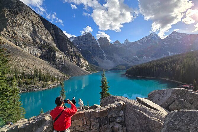 Shuttle Service between Canmore, Banff, Moraine Lake, Lake Louise - Bus comfort, group size, and the no-restroom detail